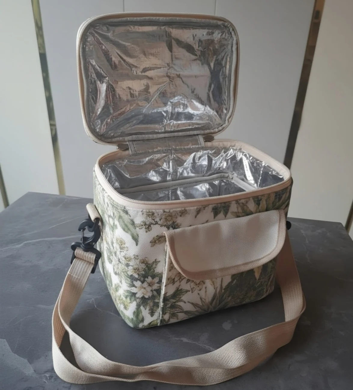 Botanical cooler bag